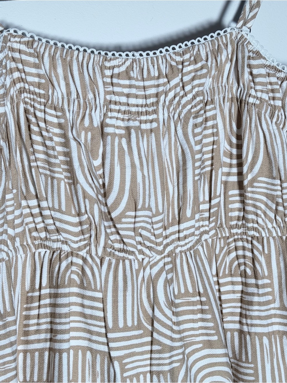 Blu Pepper Beige and White Printed Maxi Dress S Scalloped Lined - Picture 2 of 10